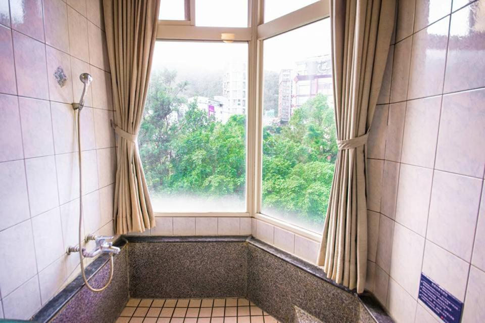 โรงแรมอาโออิเกะ ฮอตสปริง เจียวซี ภายนอก รูปภาพ